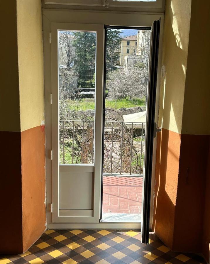 Casa Cavour Hotell Pontremoli Exteriör bild