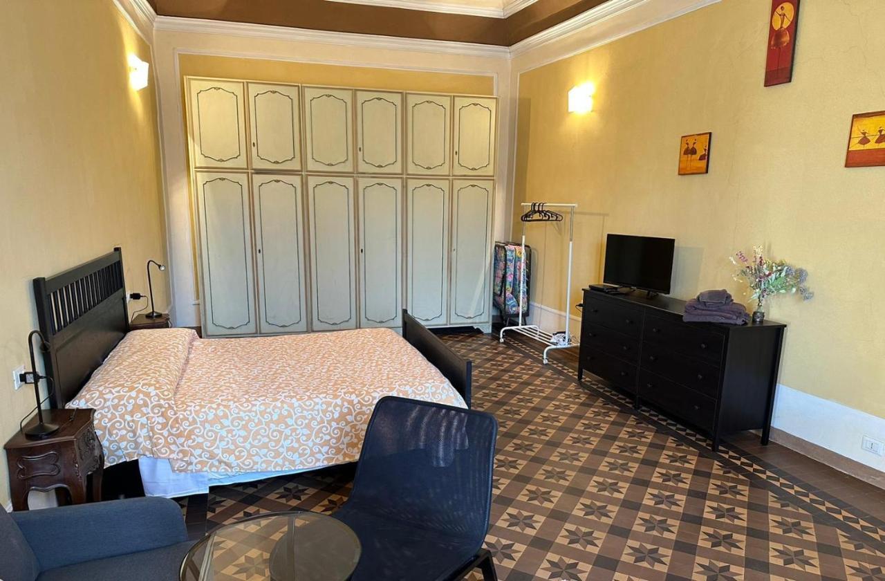 Casa Cavour Hotell Pontremoli Exteriör bild