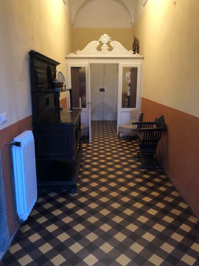 Casa Cavour Hotell Pontremoli Exteriör bild